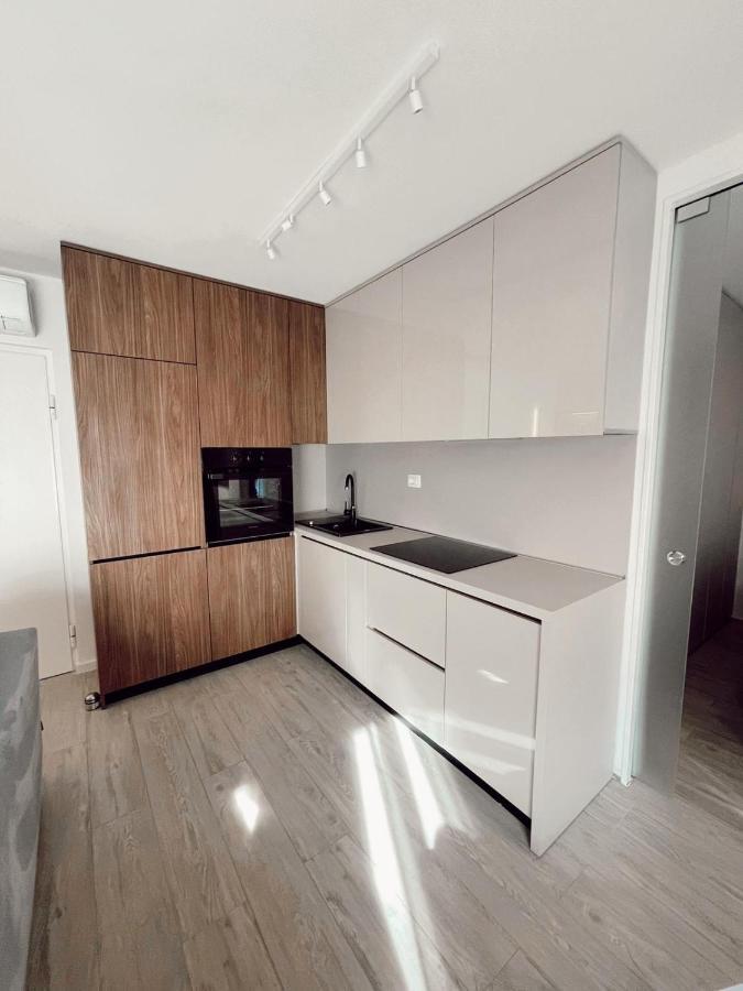 Apartment In Central Dubrovnik With Private Parking Екстер'єр фото